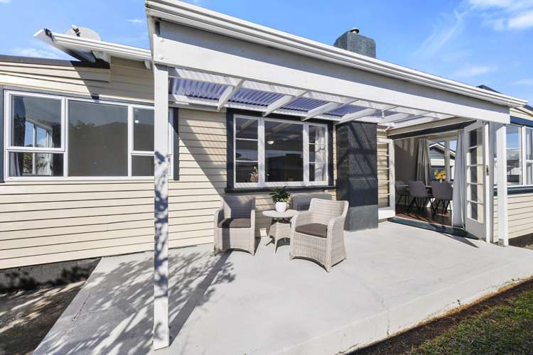 90 Smart Road Glen Avon_1
