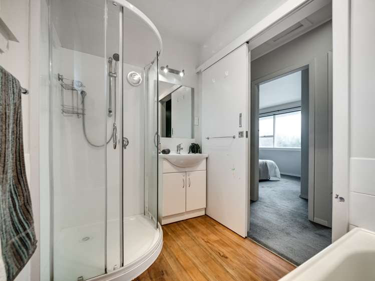 32 Stanton Crescent Hoon Hay_14