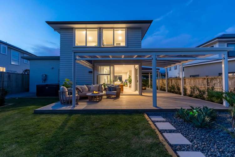 23 Kukuwai Avenue Red Beach_16