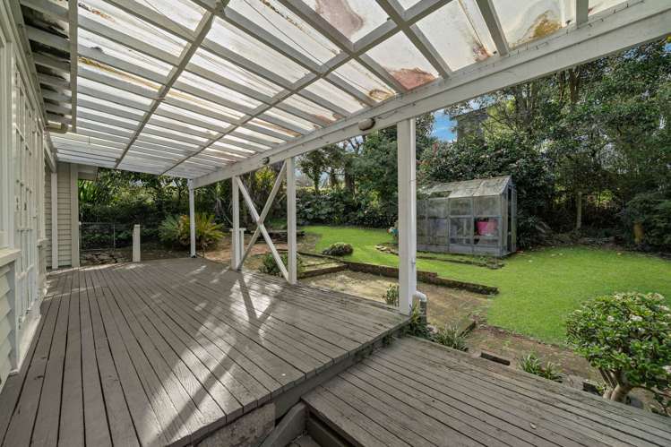 590 Mount Albert Royal Oak_16