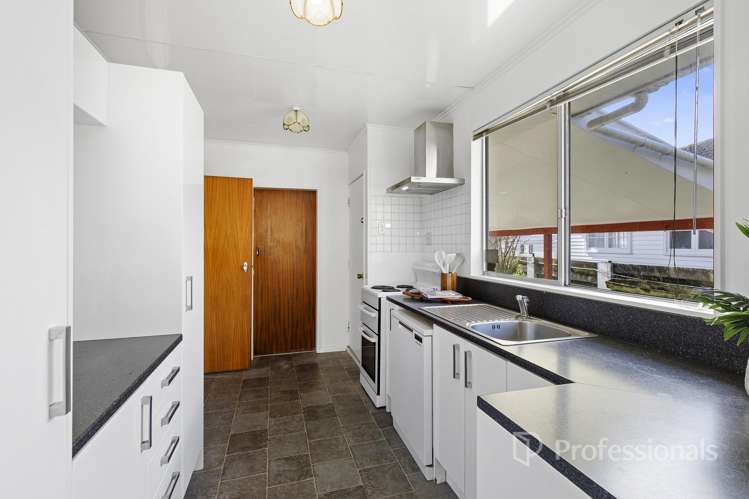 63 Hillside Drive Maoribank_12
