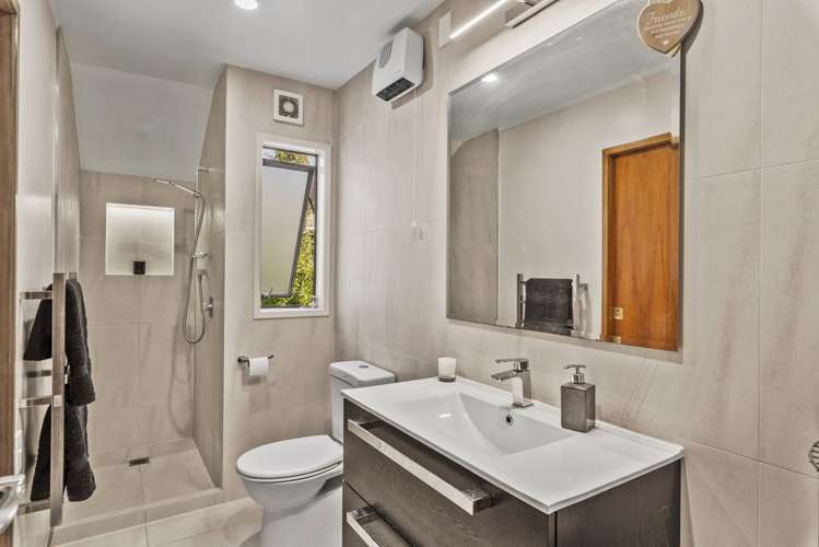 201 Chelsea View Drive Chatswood_13