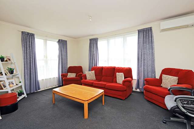 402 Kiwi Place Camberley_1