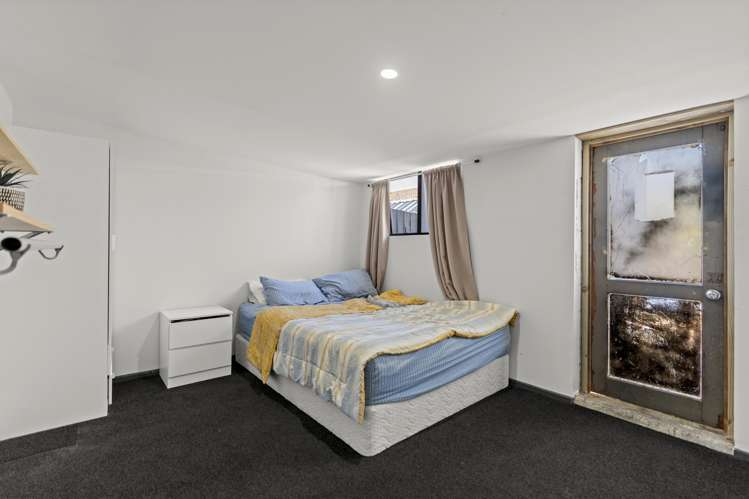 2/291 Main South Road Hornby_11