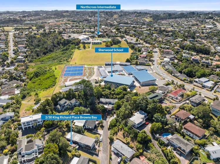 2/30 King Richard Place Browns Bay_15