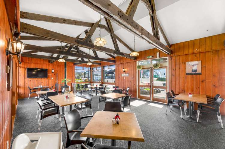 2 High Street Hunterville_13