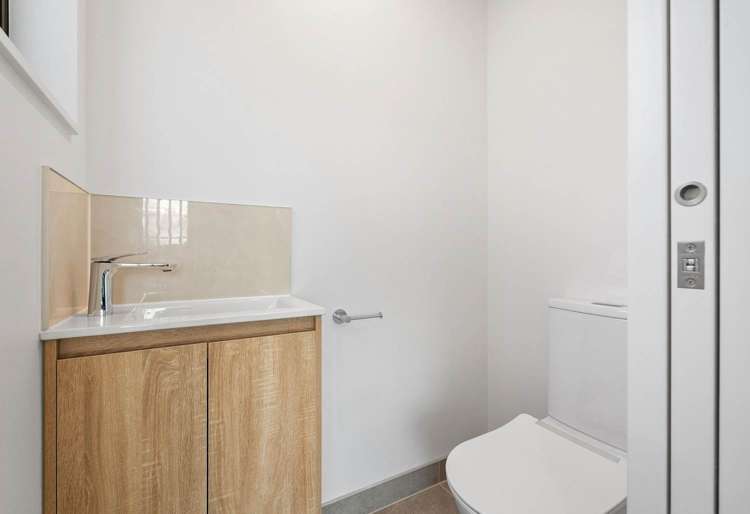 6/1090 Beach Road Torbay_19