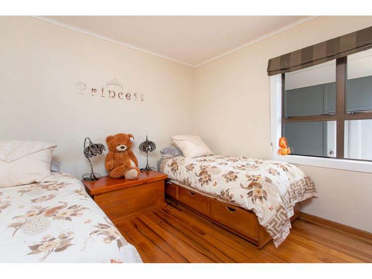 50 Cemetery Road Pollok_7