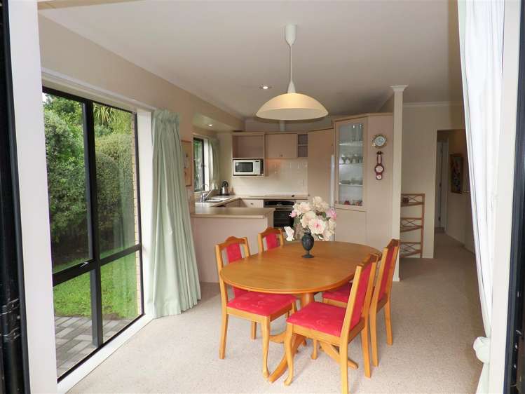 6 Hawk Place Welcome Bay_15