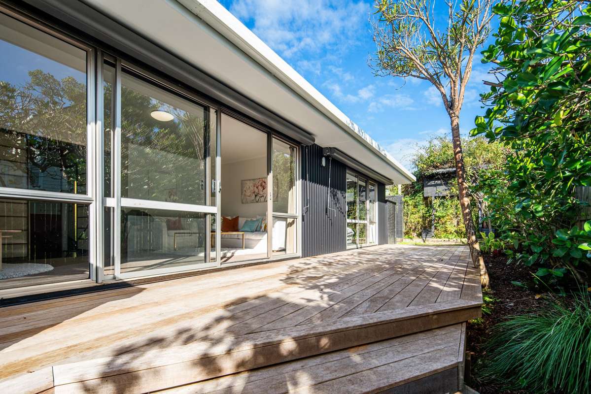 2/5 Hanlon Crescent_0
