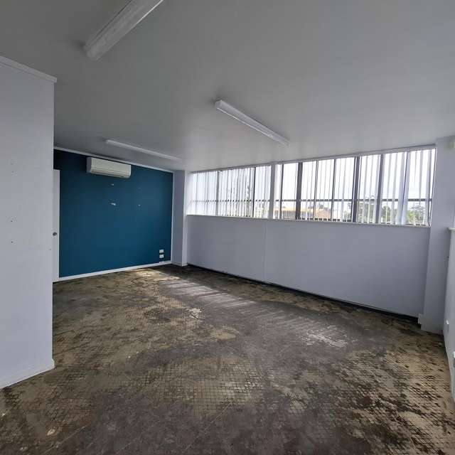 2/10 Mihini Road Henderson_3