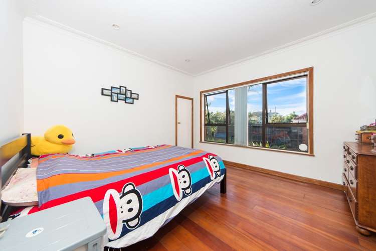 11 Kelsey Crescent Hillsborough_14