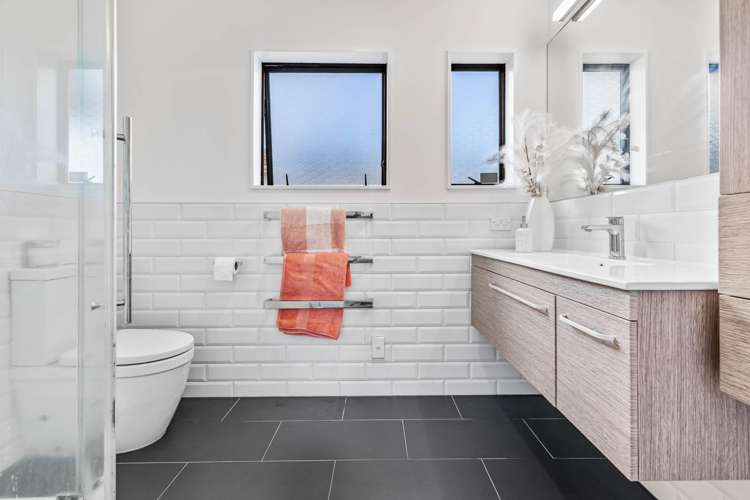 1/17 Glamorgan Drive Torbay_12