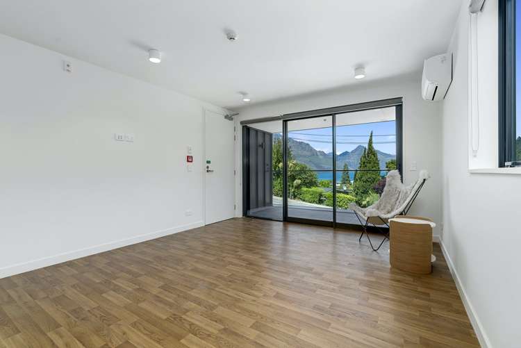 91 Hallenstein Street Queenstown_7