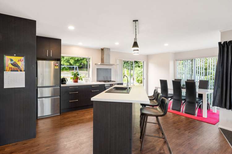 9 Maple Grove Owhata_2