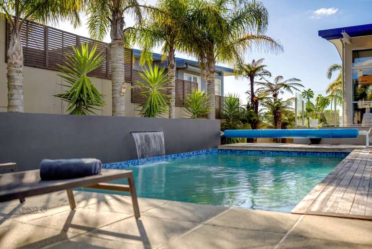 8 Intrepid Crescent Beachlands_27