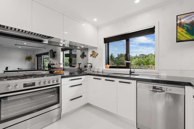 5 Cumming Street Okato_7