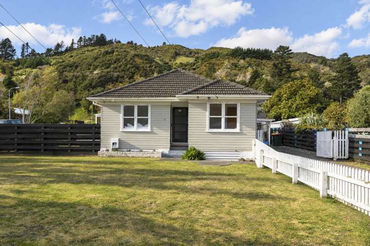 61 Peel Place Wainuiomata_16