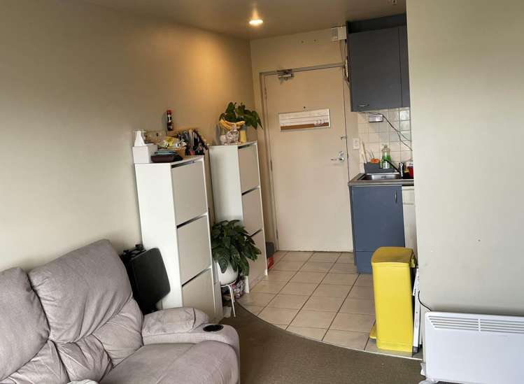 2l/10 Crown Lynn Place New Lynn_10