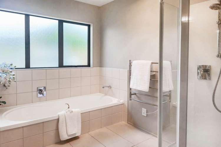 18 Crannog Fen Wattle Downs_17