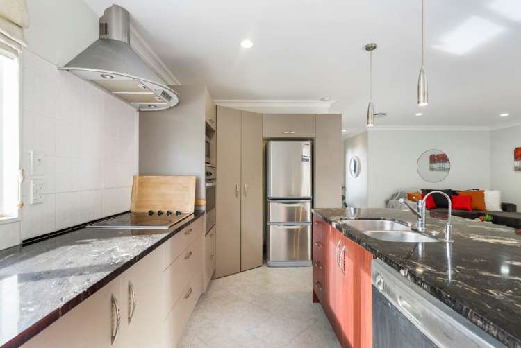 5 Berkshire Terrace Massey_6