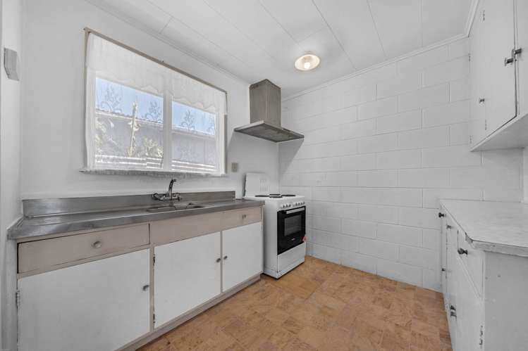 16 Birdwood Road_3