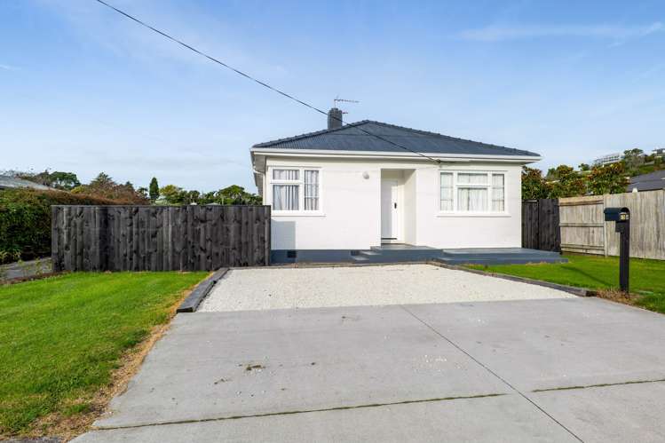 15a Queens Road Glen Avon_13