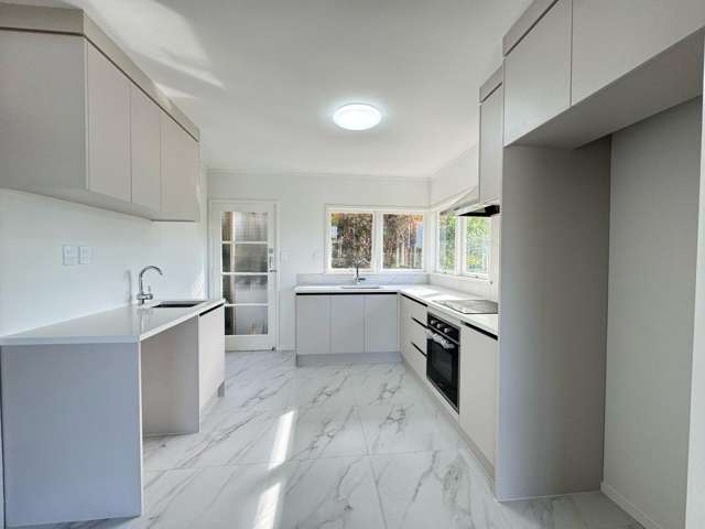2/73 Lake Road Northcote_2
