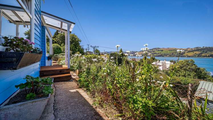 17 Adderley Terrace Ravensbourne_15