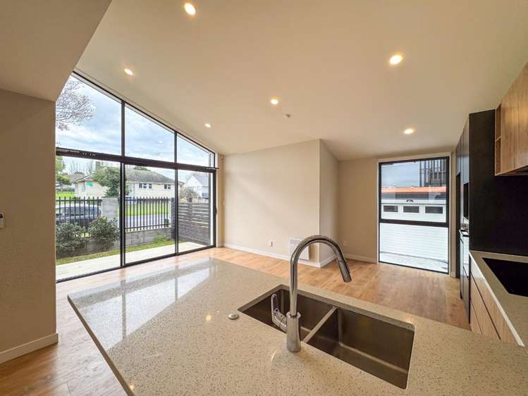 21 Eastview Road 10026_8