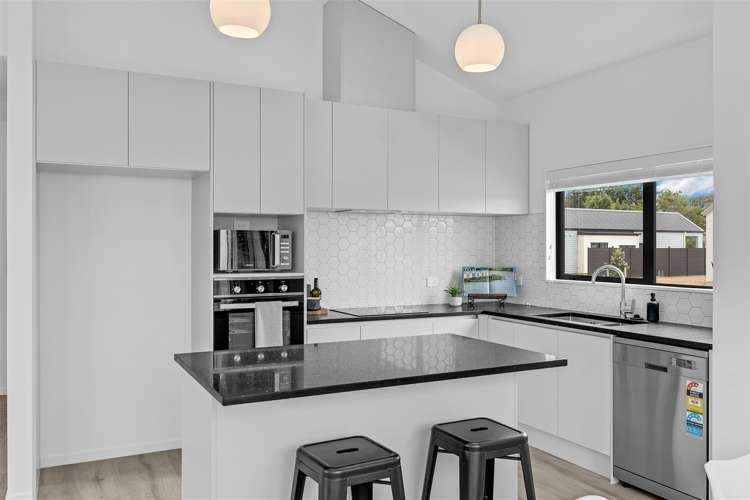 31 Ferndale Drive Kawakawa Bay_9