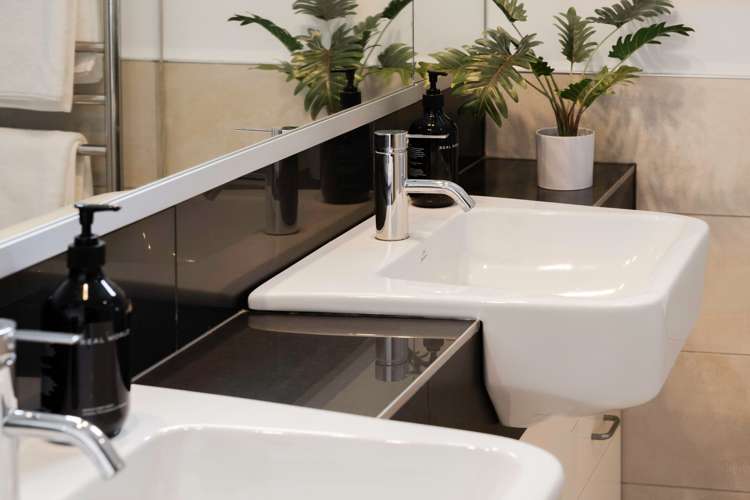 131 Saint Andrews Road Havelock North_10