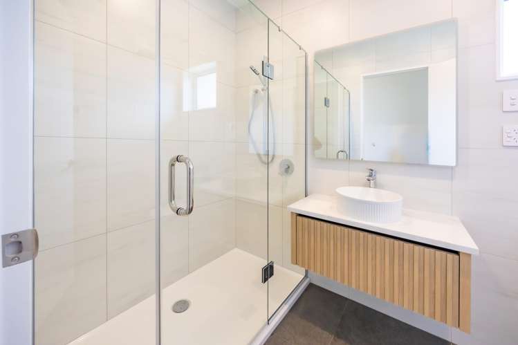 97 Parish Drive Milldale_21