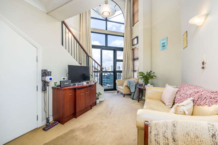 10p/100 Greys Avenue Auckland Central_5