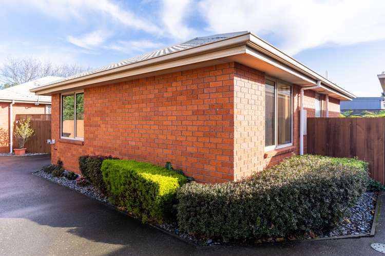 2/108 Yaldhurst Road Sockburn_9