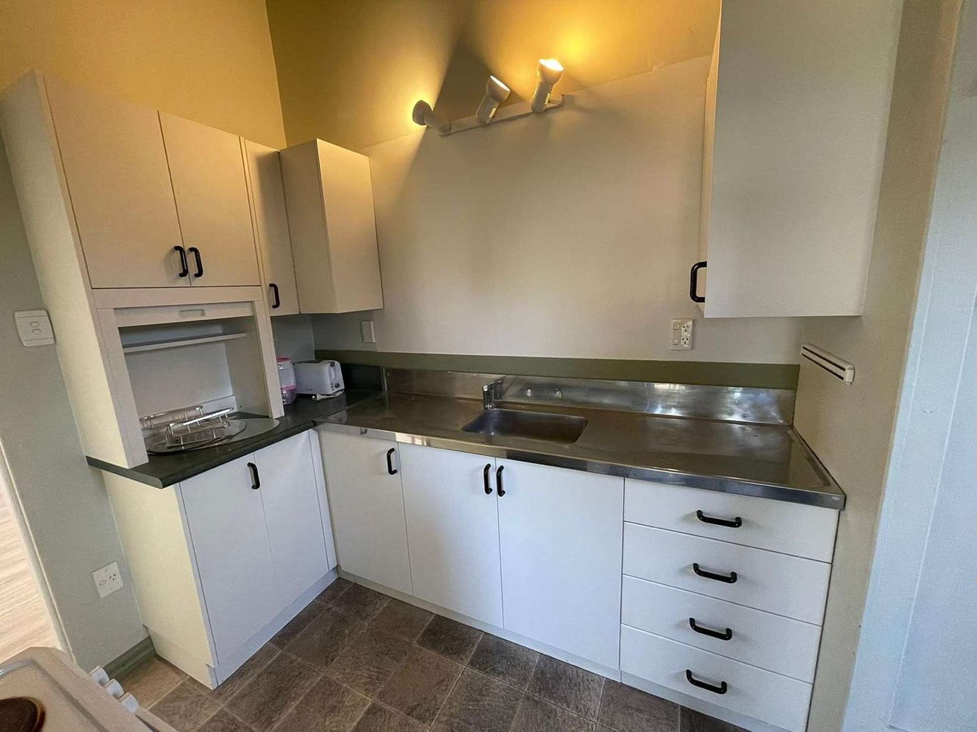 27 Bolton Street Petone_0