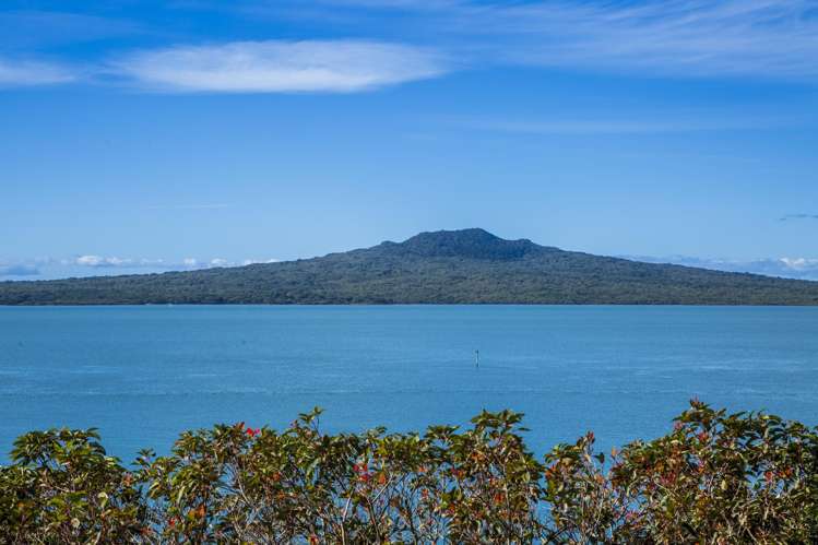 24 Hamana Street, Narrow Neck Devonport_6