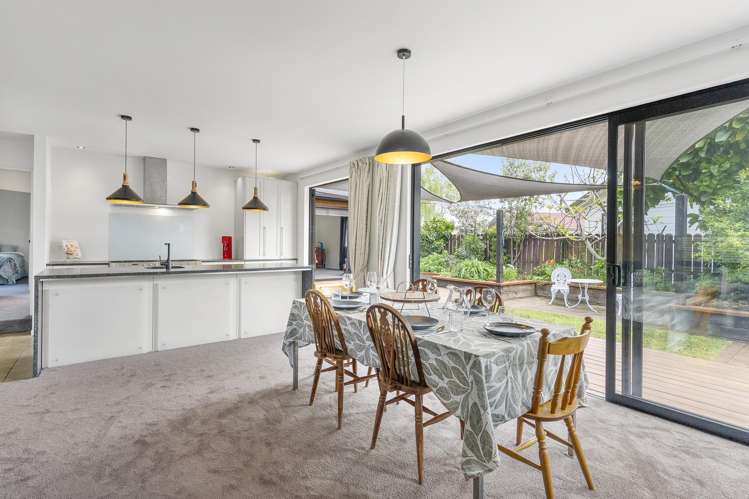2/10 Etherton Drive Weymouth_7