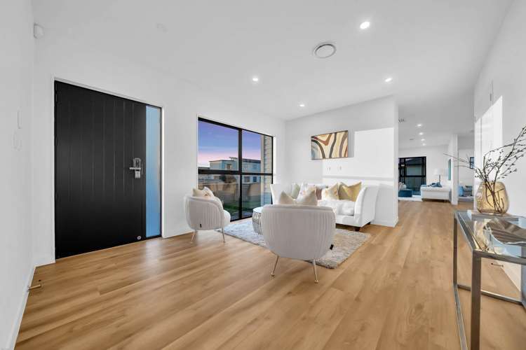 28 Korowhiti Road Clarks Beach_10