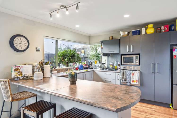 17 Manhattan Court Paraparaumu Beach_1