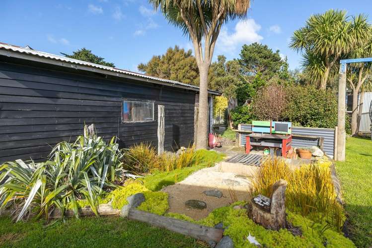 40 Woodward Street East Featherston_11