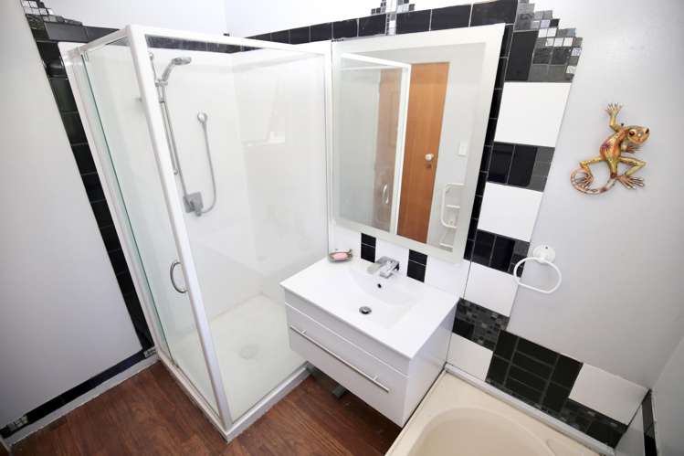 66 Pelorus Street Glenview_16