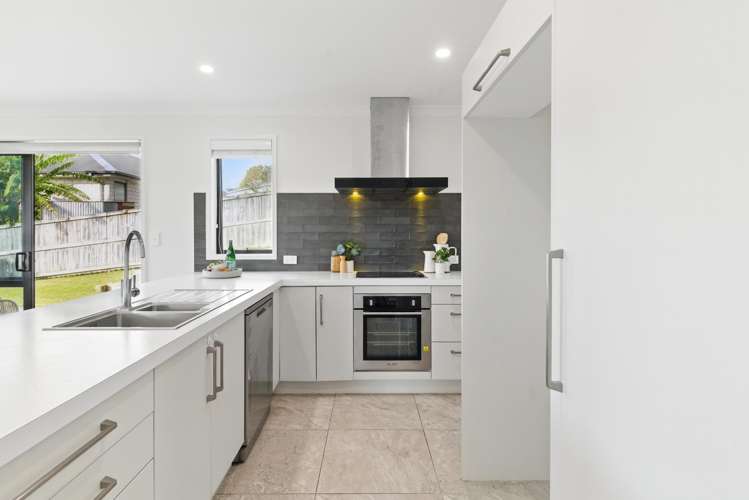 35 Ballintoy Park Drive Welcome Bay_6