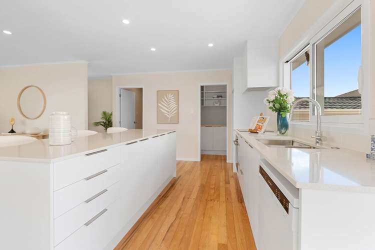 50 Sorrel Crescent Bucklands Beach_12