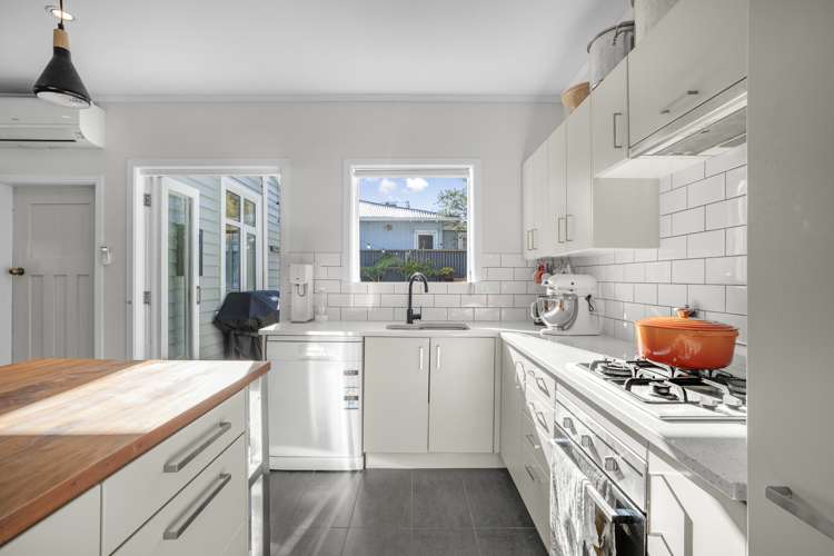 231 Muritai Road Eastbourne_15