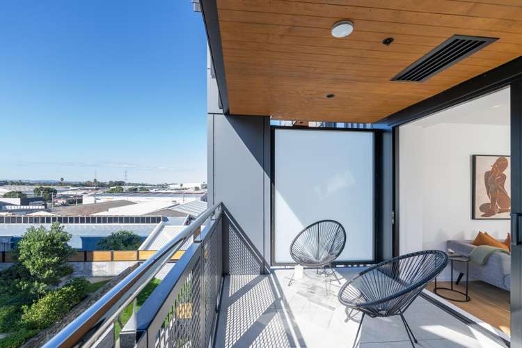 1/11 Spring Street Onehunga_12