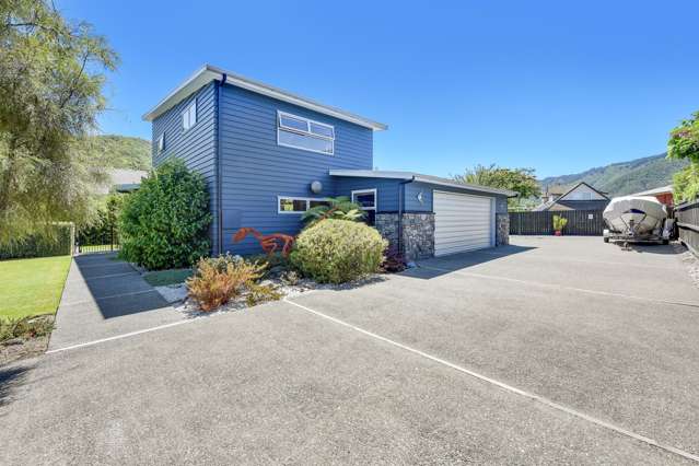 15 Whitby Close Waikawa_1