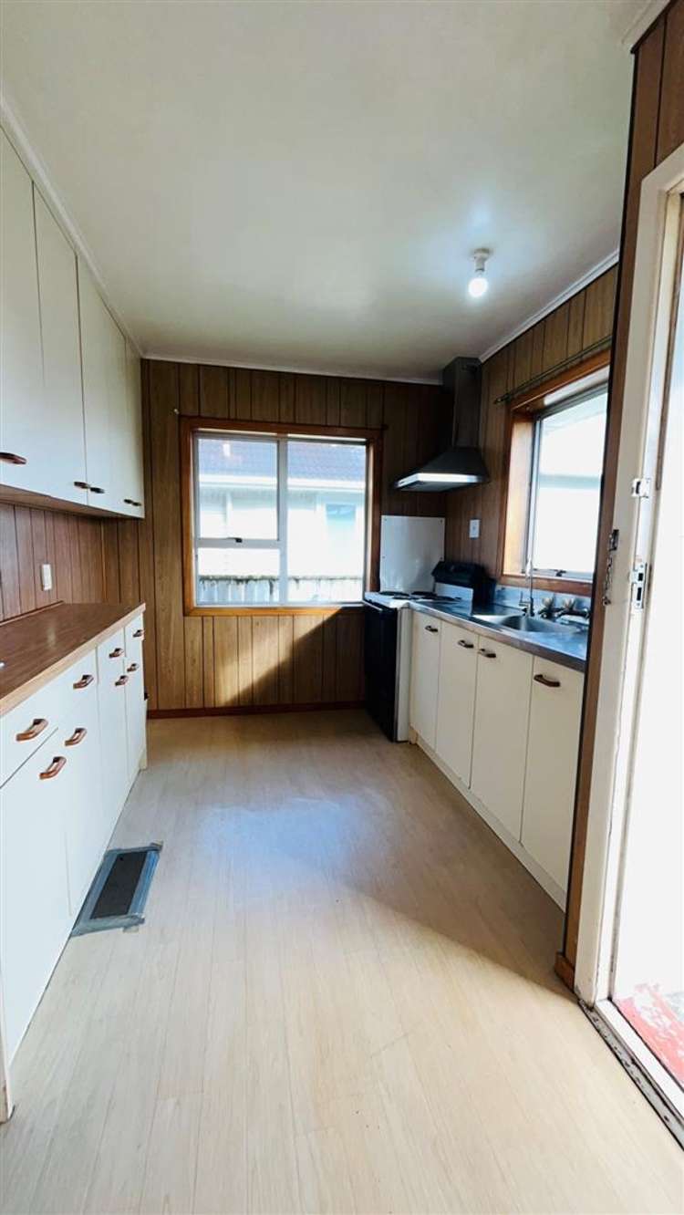 29 Vodanovich Road Te Atatu South_2
