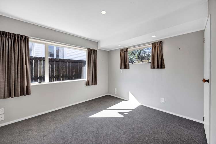 2/59 Wallath Road Westown_9