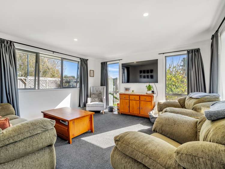 26 Rehua Drive_3